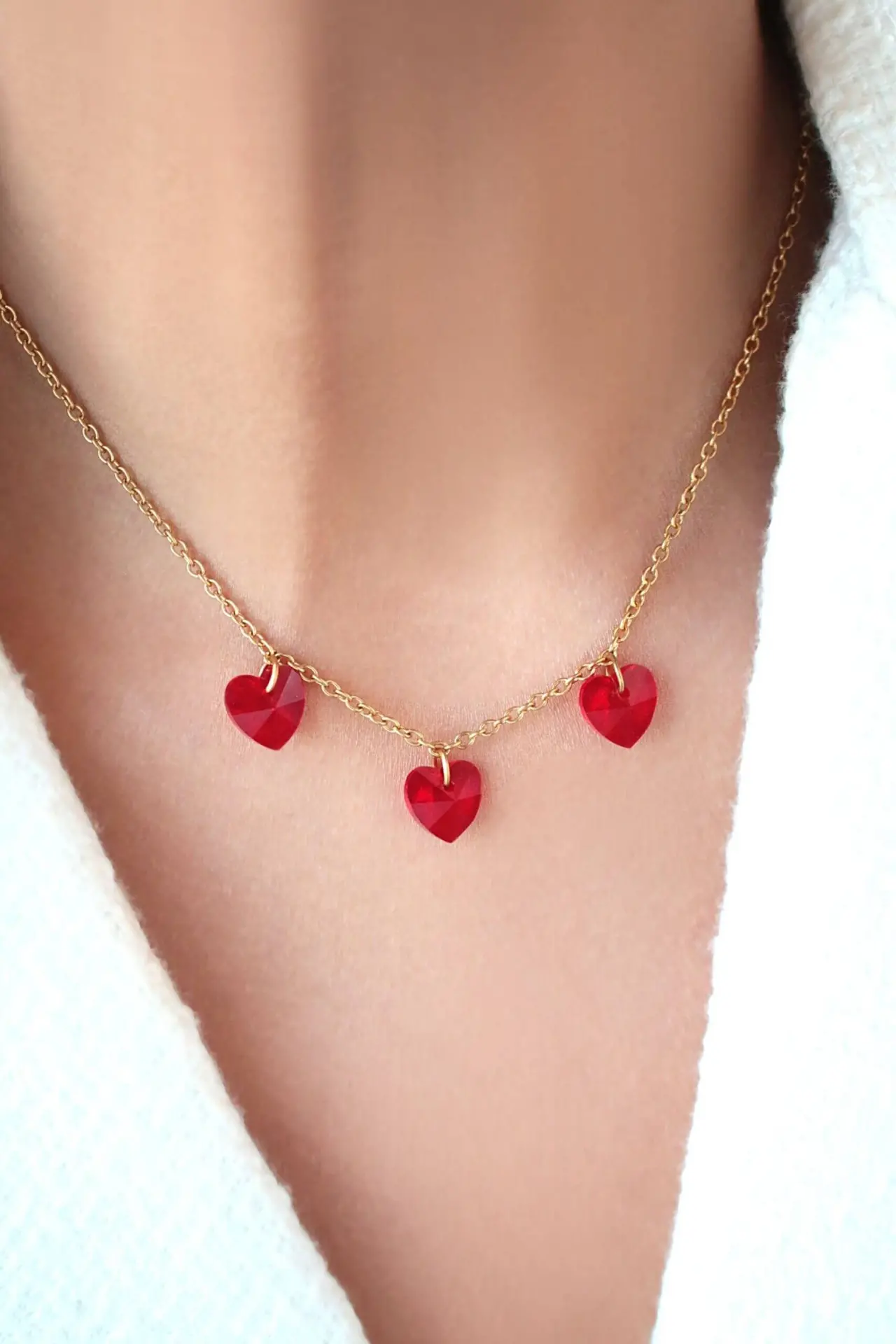 "Love Trilogy" | 3 Red Hearts 24K Necklace - Image 2