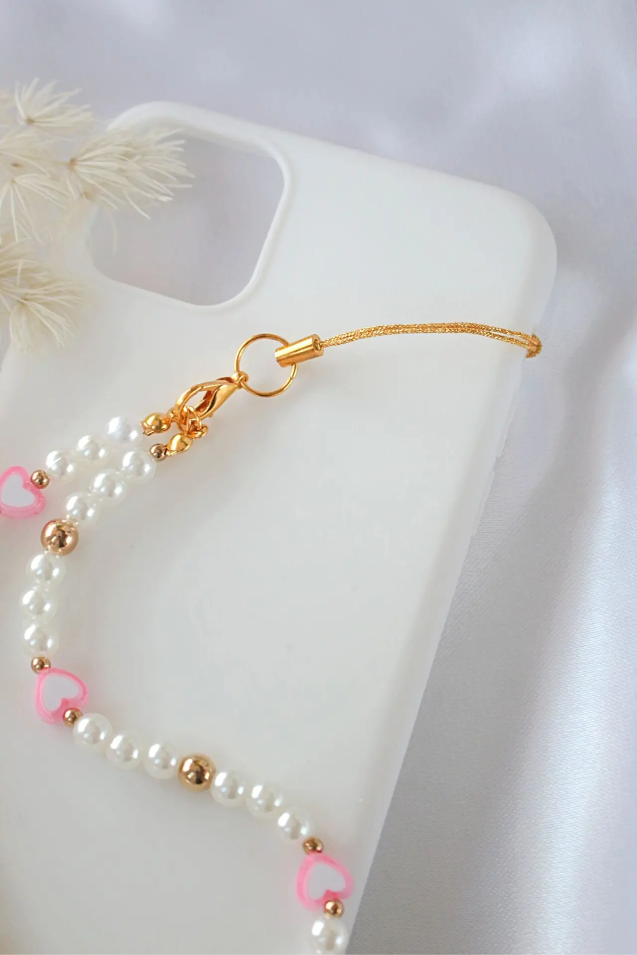 "Candy Love" | Pink Hearts & Pearls Beaded Phone Lanyard - Image 3