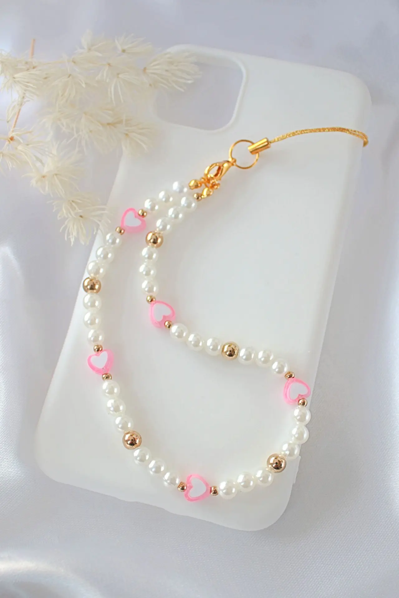 "Candy Love" | Pink Hearts & Pearls Beaded Phone Lanyard