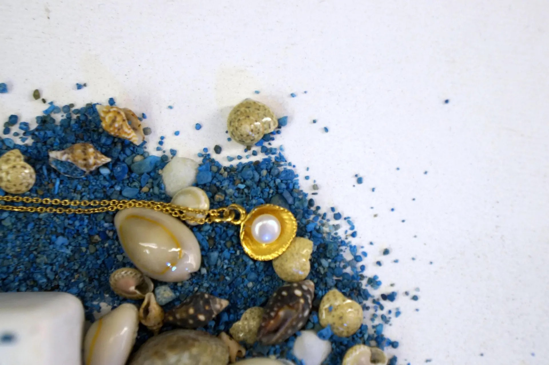 Nature-Inspired Sterling Silver Necklace with Freshwater Pearl (Dainty, Handmade) - Image 4
