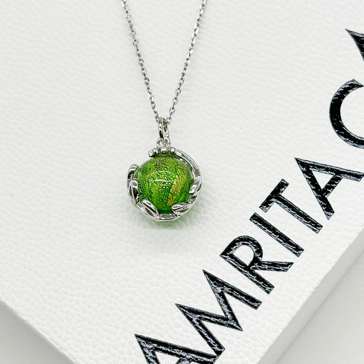 Planet Murano Aroma Necklace - Aurum Verdant | Energy & Healing | Diffuse on the go - Image 5