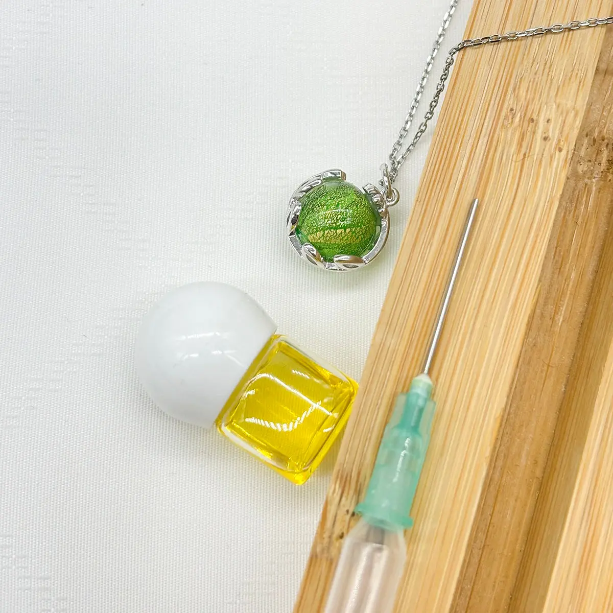 Planet Murano Aroma Necklace - Aurum Verdant | Energy & Healing | Diffuse on the go - Image 8
