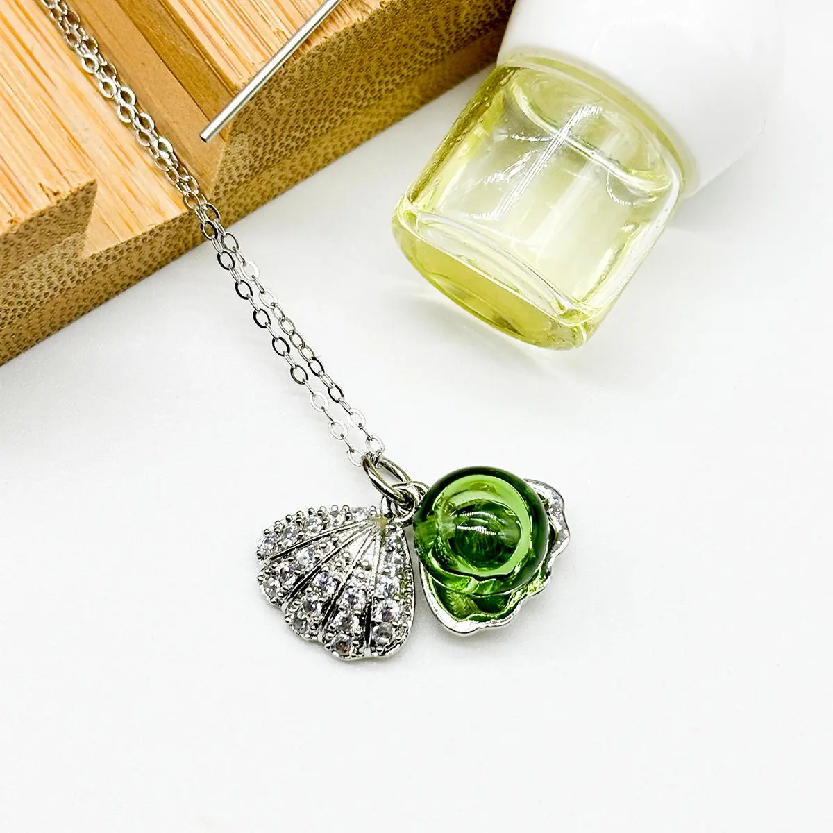 Diamond Shell Murano Aroma Necklace - Electric Lime | Energy & Healing | Diffuse on the go | Sterling Silver Gift - Image 5