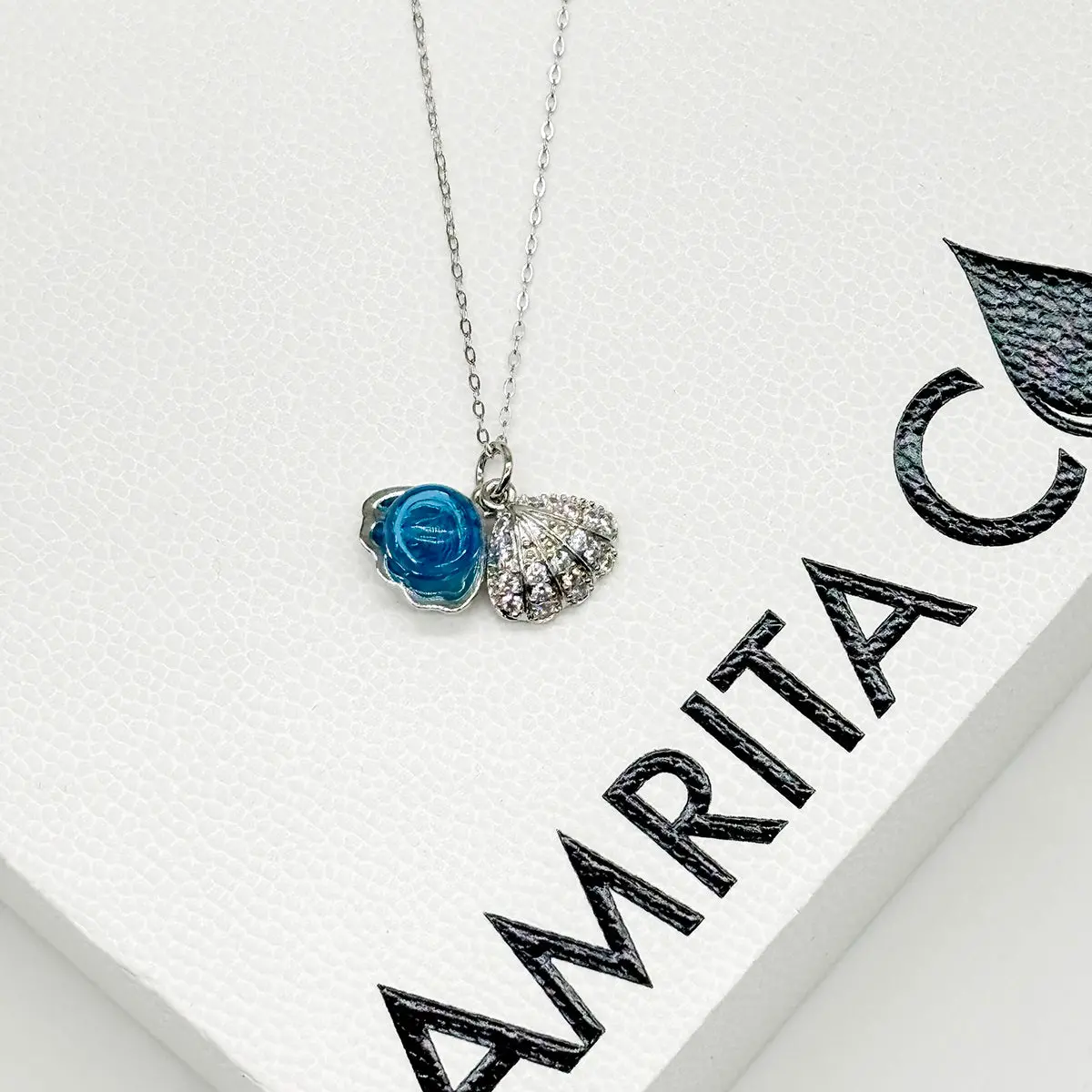 Diamond Shell Murano Aroma Necklace - Aqua Blue | Energy & Healing | Diffuse on the go | Sterling Silver Gift - Image 6